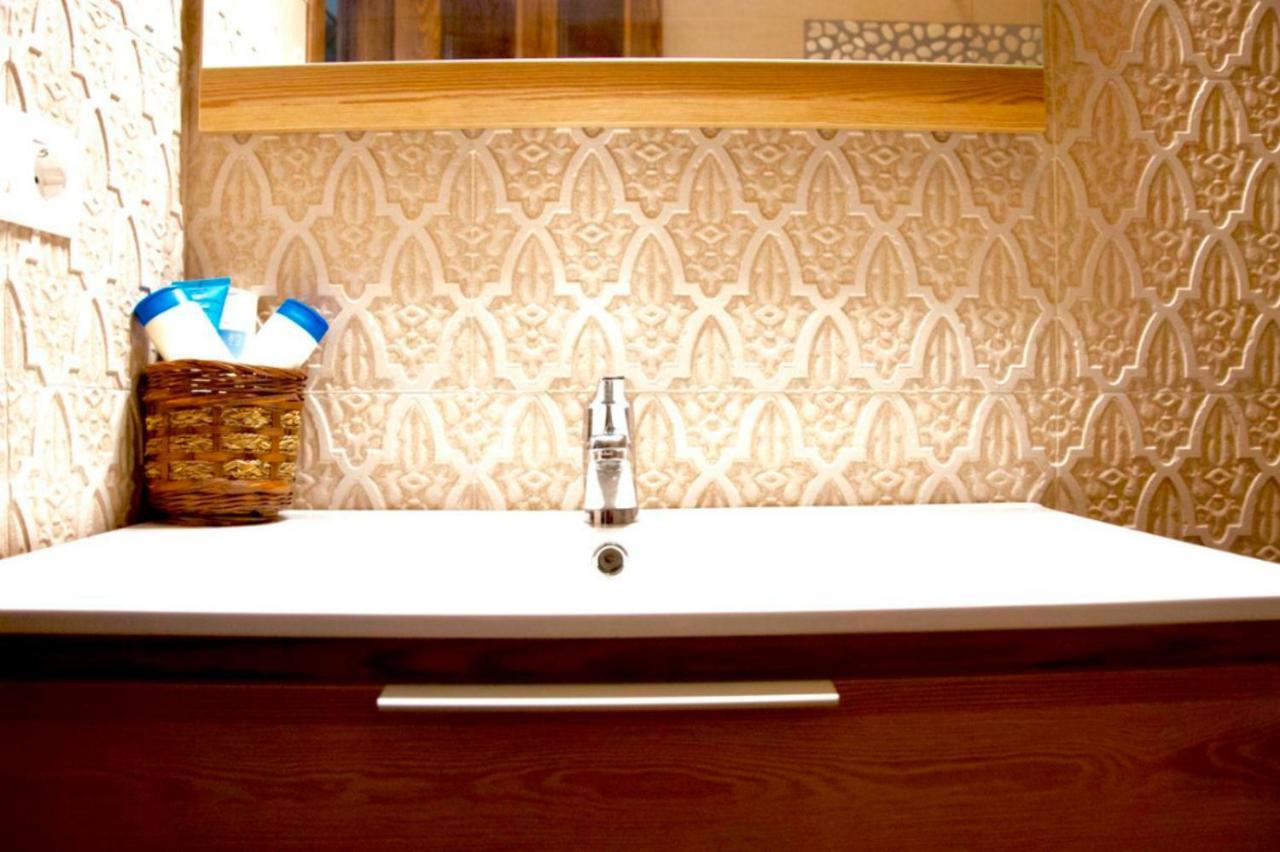 Puerta Real Apartamentos セビリア エクステリア 写真