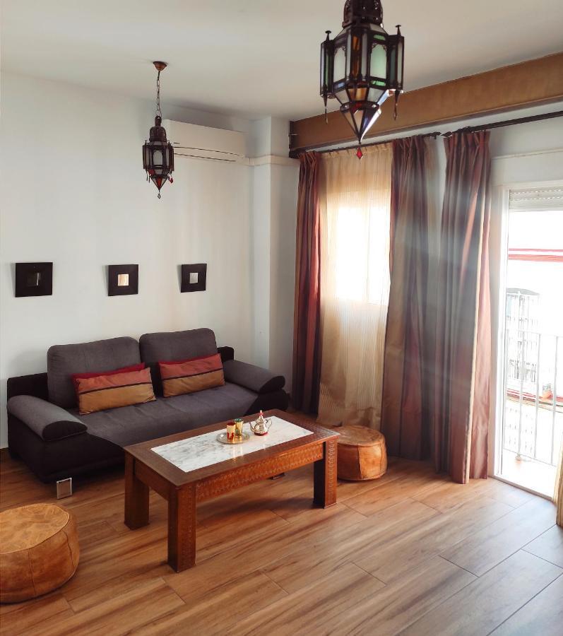 Puerta Real Apartamentos セビリア エクステリア 写真