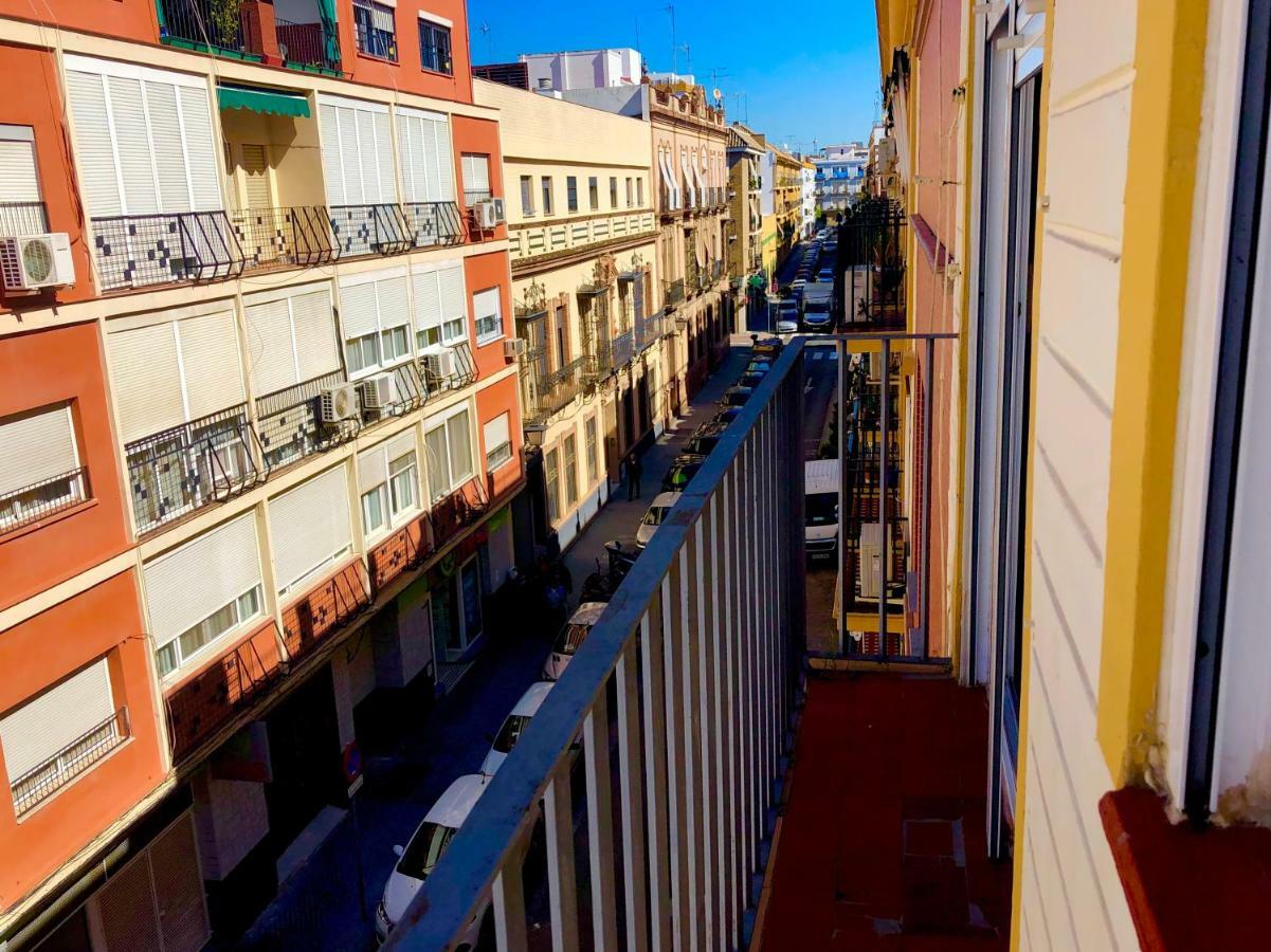 Puerta Real Apartamentos セビリア エクステリア 写真